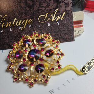 EXQUISITE BROOCH Purple Aurora Borealis Austrian Crystals Vintage 22k gold clad